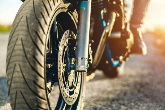 ¿Cuáles son los tipos de llantas para motos más comunes?